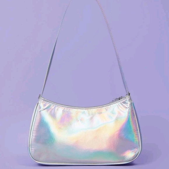 SHEIN X HELLO KITTY HOLOGRAPHIC SHOULDER BAG - Picture 8 of 8
